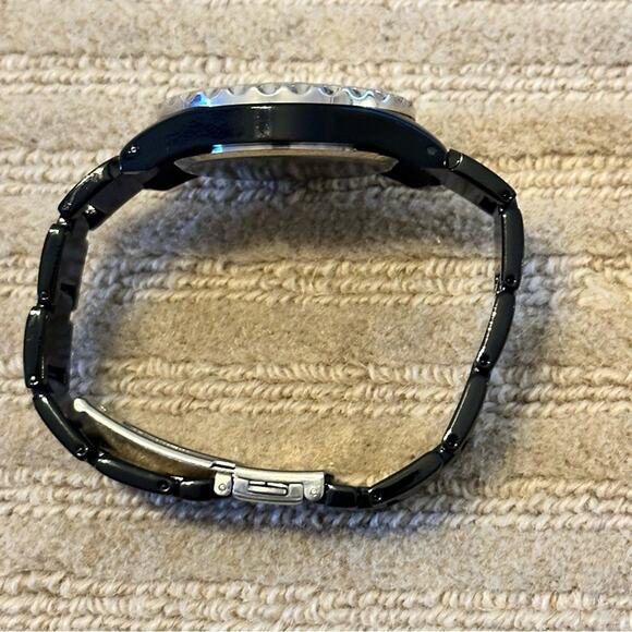 Black Stainless Steel Bling watch Needs Battery NWOT - Picture 5 of 11